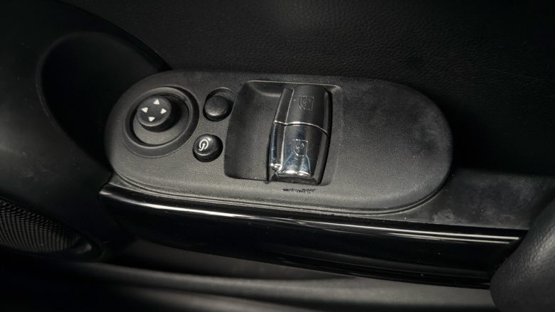 MINI Hatchback 1.5 Cooper Exclusive II 5dr Auto Petrol Hatchback